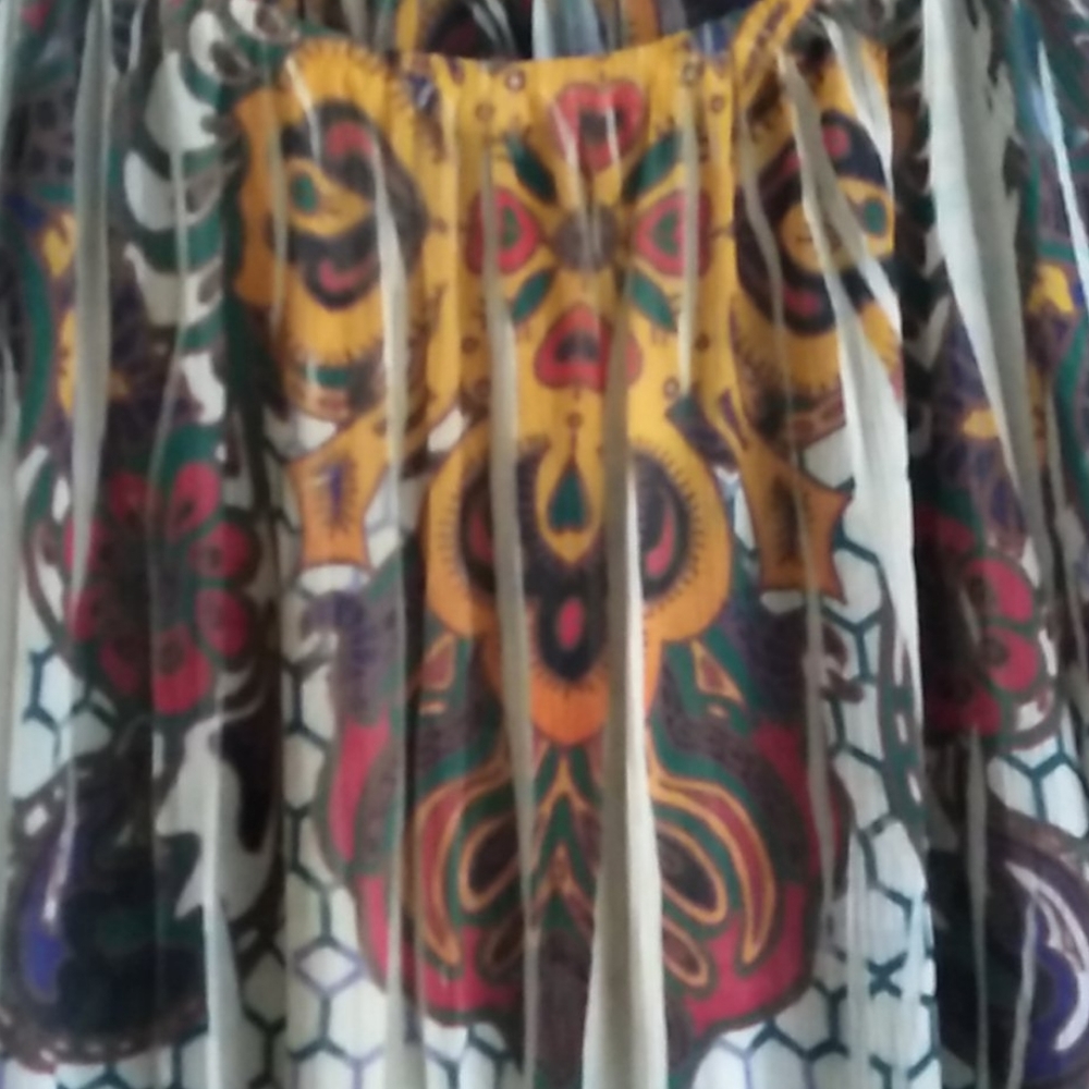 Blouse - Picture 2 of 3
